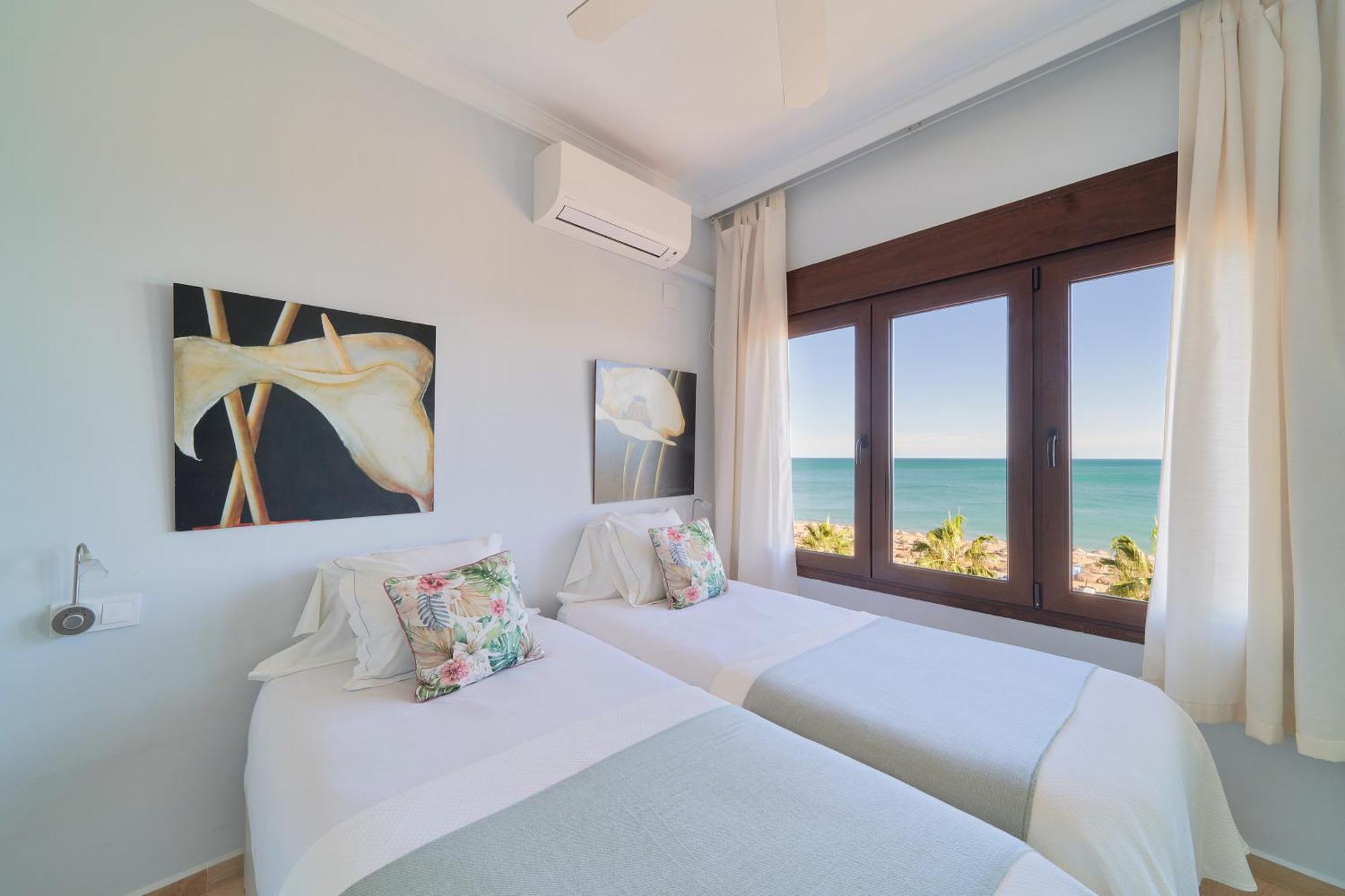Xpce Playa Bajondillo Terrace - Parking Free Apartment ตอร์เรโมลิโนส ภายนอก รูปภาพ
