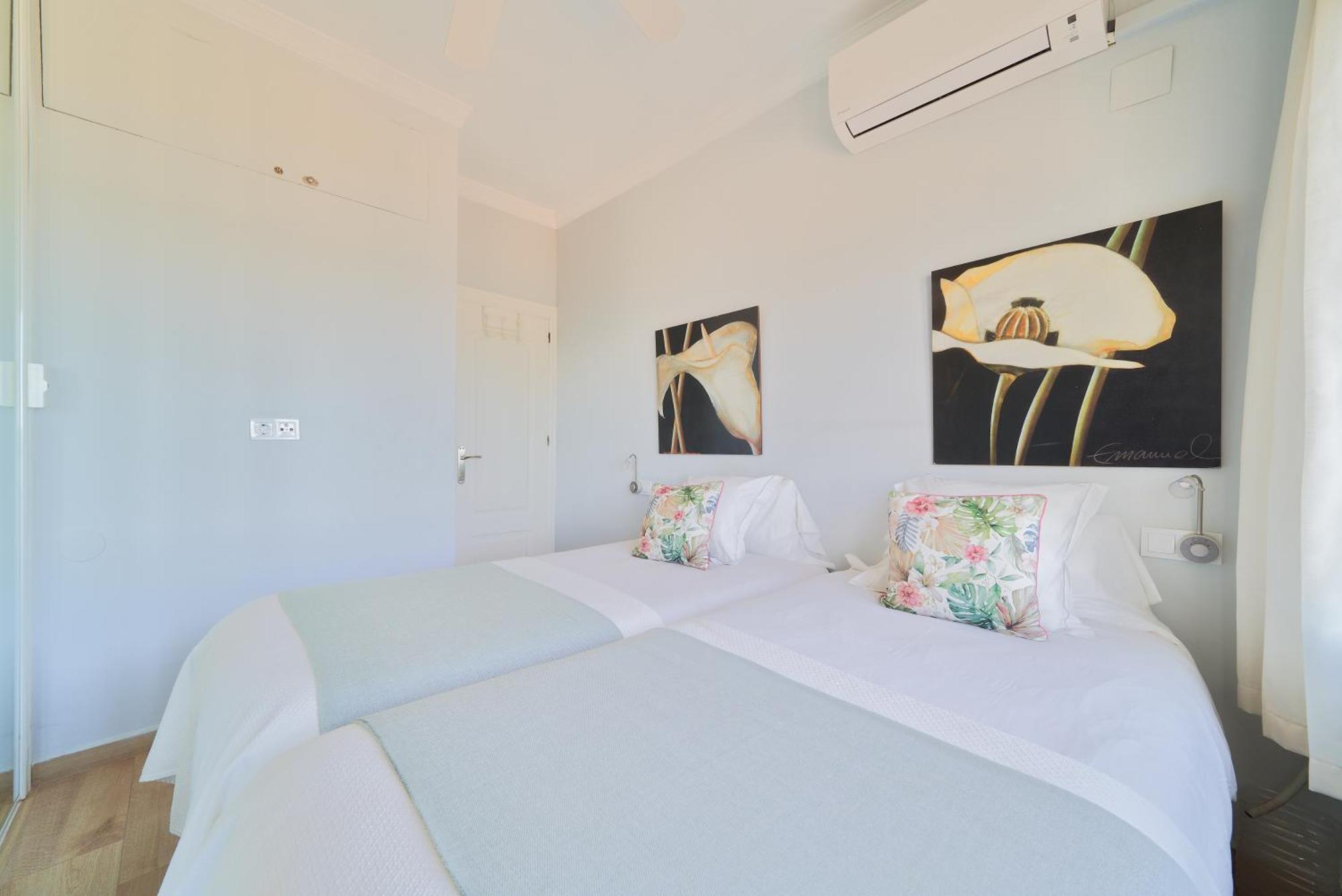 Xpce Playa Bajondillo Terrace - Parking Free Apartment ตอร์เรโมลิโนส ภายนอก รูปภาพ