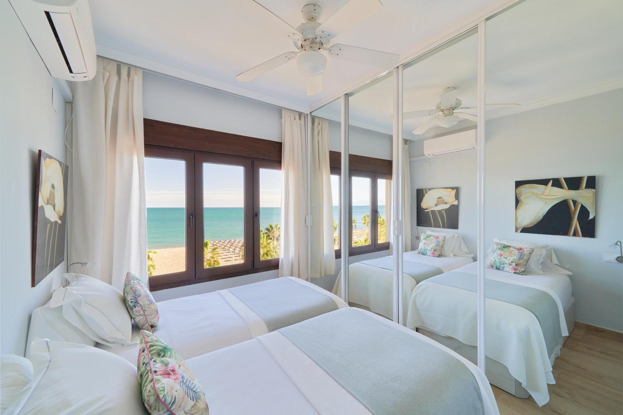 Xpce Playa Bajondillo Terrace - Parking Free Apartment ตอร์เรโมลิโนส ภายนอก รูปภาพ